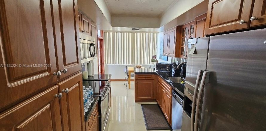 Condo in Aventura, Florida, 2 bedrooms  № 1271712