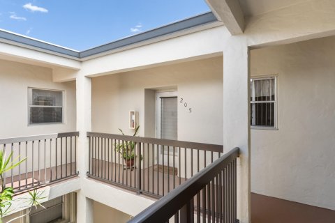 Condominio en venta en Palm Springs, Florida, 2 dormitorios, 85.47 m2 № 1097500 - foto 17