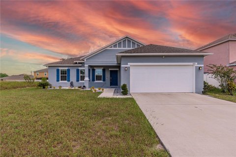 Villa ou maison à vendre à Kissimmee, Floride: 3 chambres, 148.64 m2 № 1346223 - photo 1