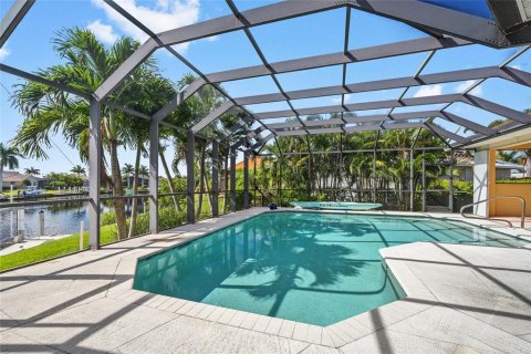 Villa ou maison à vendre à Punta Gorda, Floride: 3 chambres, 234.11 m2 № 1350100 - photo 4