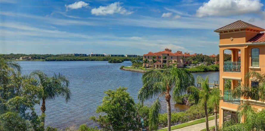 Condo in Clearwater, Florida, 2 bedrooms  № 1347052