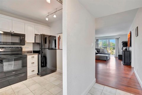 Copropriété à vendre à Sunrise, Floride: 1 chambre, 69.68 m2 № 1176637 - photo 8