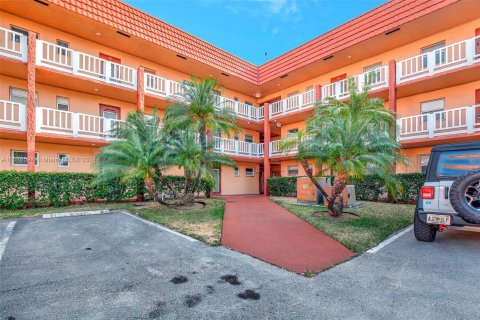 Copropriété à vendre à Sunrise, Floride: 1 chambre, 69.68 m2 № 1176637 - photo 26