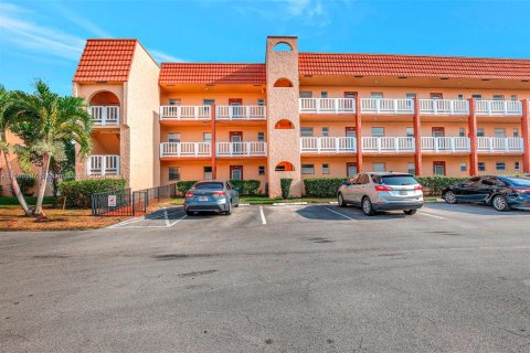 Condo in Sunrise, Florida, 1 bedroom  № 1176637 - photo 28