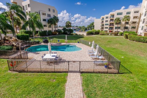 Condominio en venta en North Palm Beach, Florida, 2 dormitorios, 134.34 m2 № 857092 - foto 13