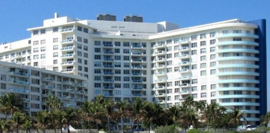 Condominio en Miami Beach, Florida, 1 dormitorio  № 38599