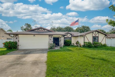 Villa ou maison à vendre à Kissimmee, Floride: 4 chambres, 175.4 m2 № 1318234 - photo 1