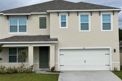 House in Davenport, Florida 5 bedrooms, 243.03 sq.m. № 924189 - photo 1