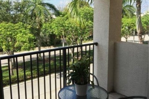 Copropriété à vendre à Coral Springs, Floride: 3 chambres, 126.07 m2 № 846359 - photo 3