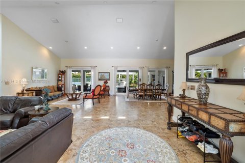 Villa ou maison à vendre à Palmetto Bay, Floride: 5 chambres, 332.78 m2 № 1117238 - photo 10