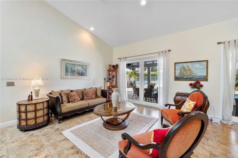 Villa ou maison à vendre à Palmetto Bay, Floride: 5 chambres, 332.78 m2 № 1117238 - photo 14