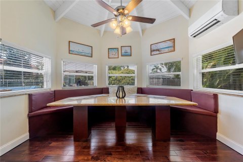 Villa ou maison à vendre à Palmetto Bay, Floride: 5 chambres, 332.78 m2 № 1117238 - photo 20