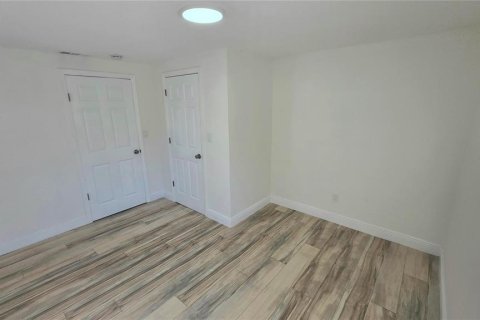 Casa en venta en Tampa, Florida, 3 dormitorios, 115.76 m2 № 1391265 - foto 12