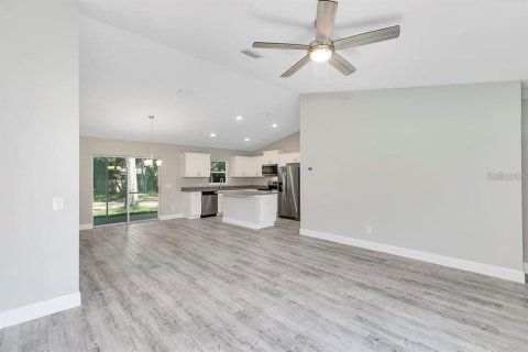 Casa en venta en Ocala, Florida, 3 dormitorios, 134.99 m2 № 1422706 - foto 8