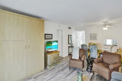 Copropriété à vendre à Dania Beach, Floride: 1 chambre, 78.97 m2 № 849341 - photo 16