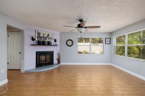 Casa en venta en Saint Petersburg, Florida, 3 dormitorios, 124.12 m2 № 1350476 - foto 6