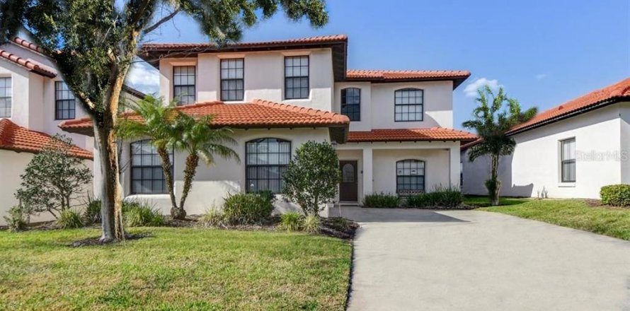 Villa ou maison à Clermont, Floride 5 chambres, 271.27 m2 № 1350510