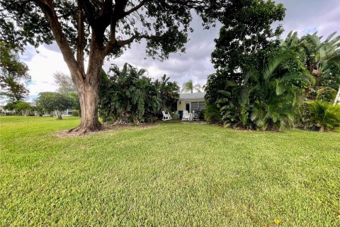 Condo in Delray Beach, Florida, 2 bedrooms  № 1417771 - photo 24