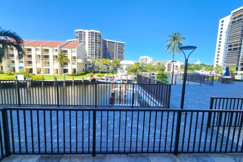 Condominio en venta en Highland Beach, Florida, 2 dormitorios, 131.18 m2 № 750283 - foto 17