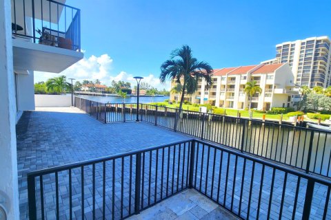 Condominio en venta en Highland Beach, Florida, 2 dormitorios, 131.18 m2 № 750283 - foto 18