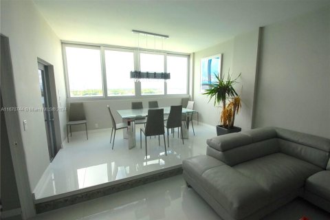 Copropriété à vendre à Miami Beach, Floride: 1 chambre, 83.61 m2 № 1389844 - photo 4