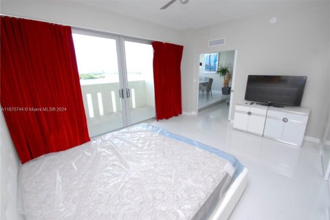 Copropriété à vendre à Miami Beach, Floride: 1 chambre, 83.61 m2 № 1389844 - photo 12