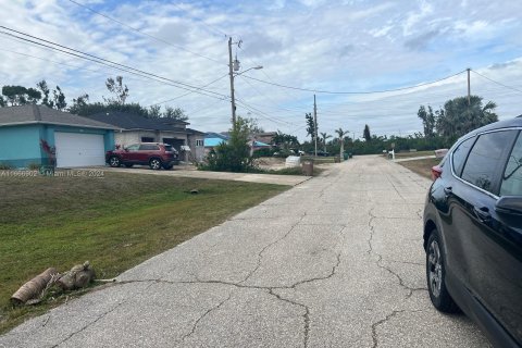 Terrain à vendre à Cape Coral, Floride № 1389880 - photo 5