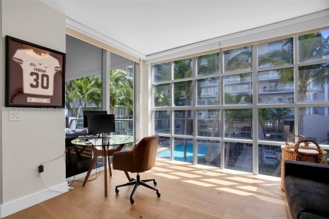 Condo in Miami, Florida, 2 bedrooms  № 1389882 - photo 27