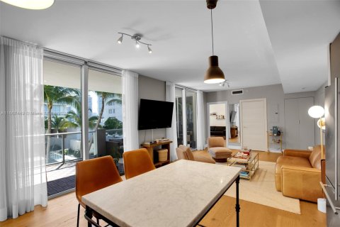 Condo in Miami, Florida, 2 bedrooms  № 1389882 - photo 6