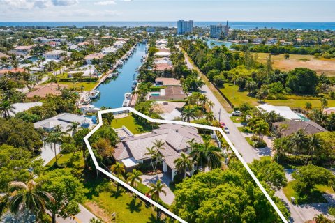 Casa en venta en Lighthouse Point, Florida, 6 dormitorios, 471.48 m2 № 1188663 - foto 1