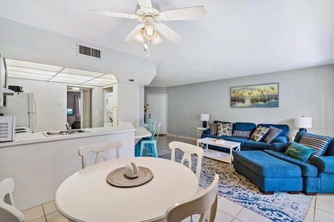 Condo in Jupiter, Florida, 1 bedroom  № 1188645 - photo 25