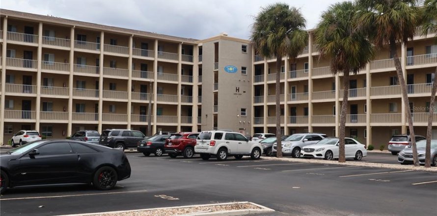 Condo in Bradenton, Florida, 2 bedrooms  № 1382693