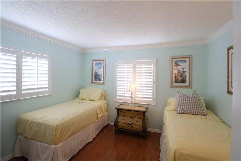 Condo in Bradenton, Florida, 2 bedrooms  № 1382693 - photo 10