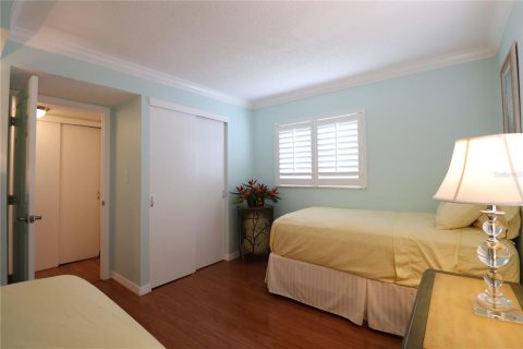 Condo in Bradenton, Florida, 2 bedrooms  № 1382693 - photo 11