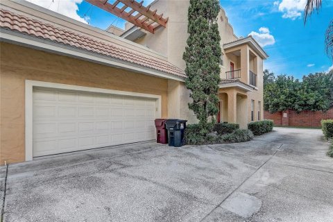 Condo in Orlando, Florida, 3 bedrooms  № 1382670 - photo 2