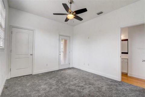 Condominio en venta en Orlando, Florida, 3 dormitorios, 176.51 m2 № 1382670 - foto 18