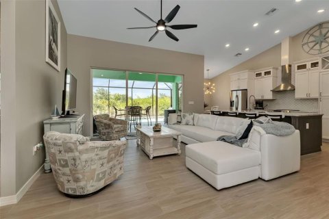 Casa en venta en Port Charlotte, Florida, 3 dormitorios, 153.29 m2 № 1318475 - foto 8