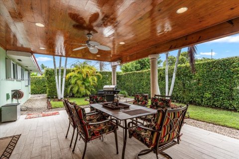 Casa en venta en Miami, Florida, 4 dormitorios, 177.44 m2 № 1332410 - foto 12