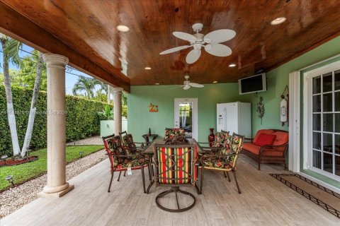 Casa en venta en Miami, Florida, 4 dormitorios, 177.44 m2 № 1332410 - foto 13