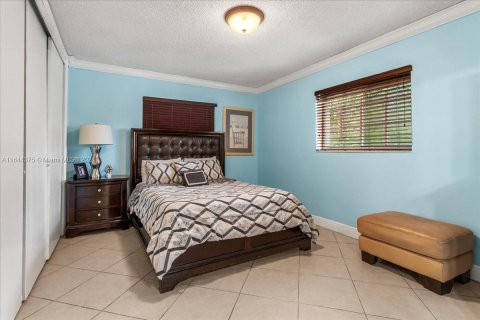 Casa en venta en Miami, Florida, 4 dormitorios, 177.44 m2 № 1332410 - foto 25