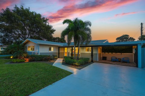 House in Boynton Beach, Florida 3 bedrooms, 151.15 sq.m. № 868635 - photo 22