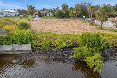 Terreno en venta en Port Charlotte, Florida № 1283314 - foto 4