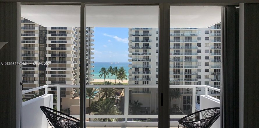 Condo in Miami Beach, Florida, 2 bedrooms  № 1345771