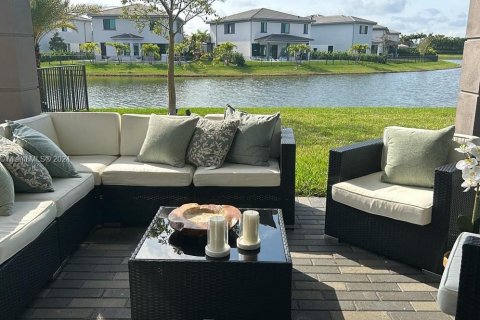 Villa ou maison à vendre à Parkland, Floride: 4 chambres, 329.25 m2 № 1140923 - photo 23