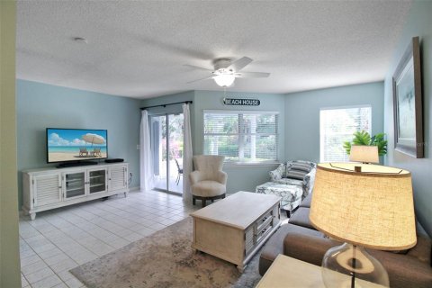 Condominio en alquiler en Sarasota, Florida, 2 dormitorios, 118.91 m2 № 923014 - foto 9