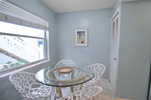 Condo in Sarasota, Florida, 2 bedrooms  № 923014 - photo 6