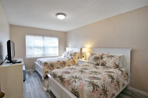 Condo in Sarasota, Florida, 2 bedrooms  № 923014 - photo 25