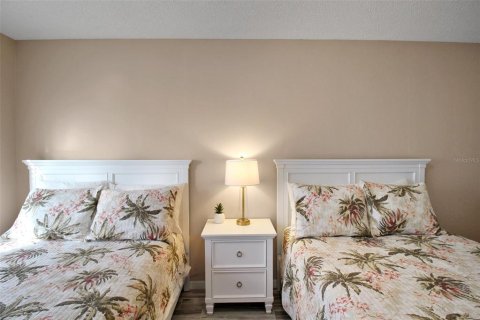 Condo in Sarasota, Florida, 2 bedrooms  № 923014 - photo 26