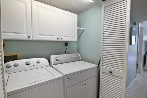 Copropriété à louer à Sarasota, Floride: 2 chambres, 118.91 m2 № 923014 - photo 29