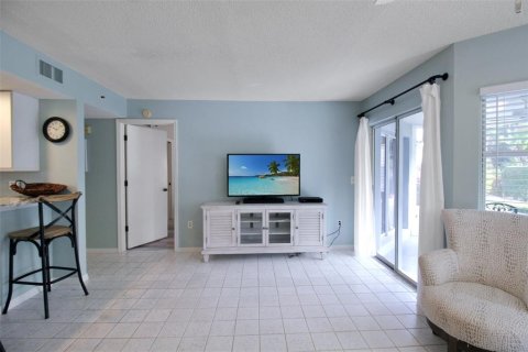 Copropriété à louer à Sarasota, Floride: 2 chambres, 118.91 m2 № 923014 - photo 11